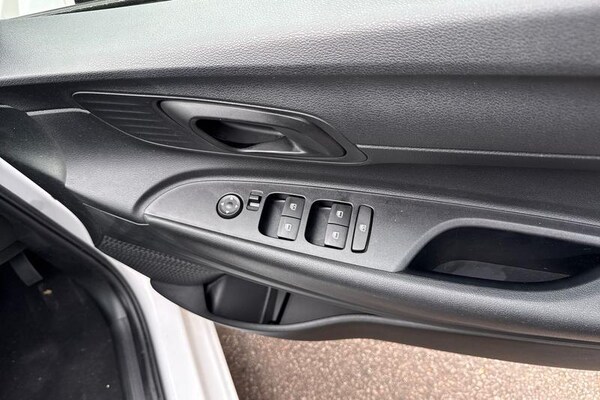 Used Hyundai i20 2022 for sale - 76302709: Photo 16