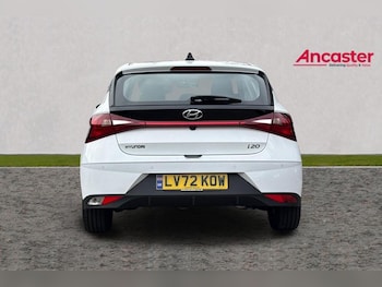 Used Hyundai i20 2022 for sale - 76302709: Photo 4