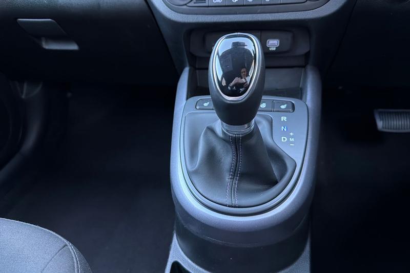 Used Hyundai i10 2024 for sale - 77659760: Photo 14