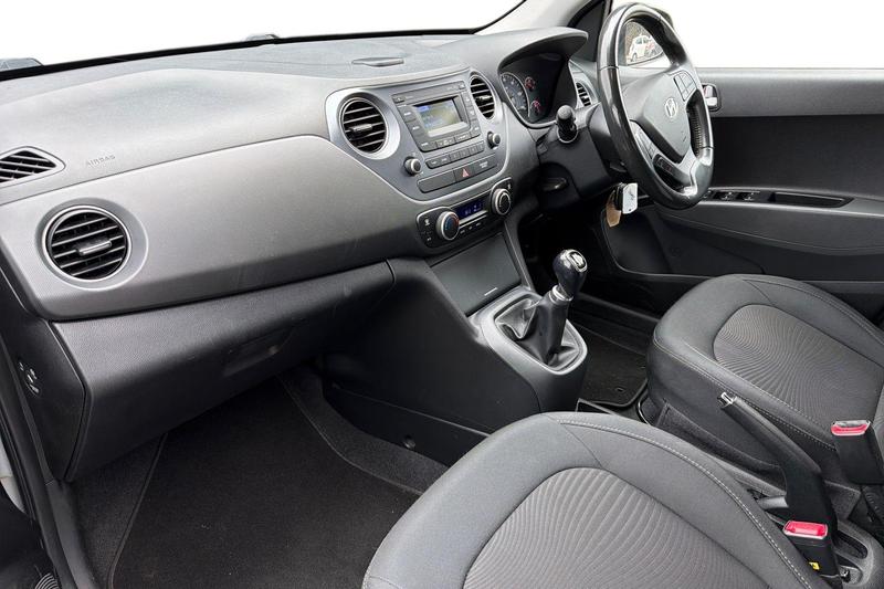 Used Hyundai i10 2018 for sale - 77855078: Photo 13