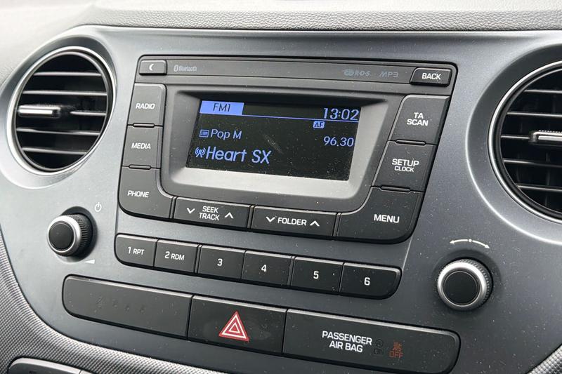 Used Hyundai i10 2018 for sale - 77855078: Photo 18