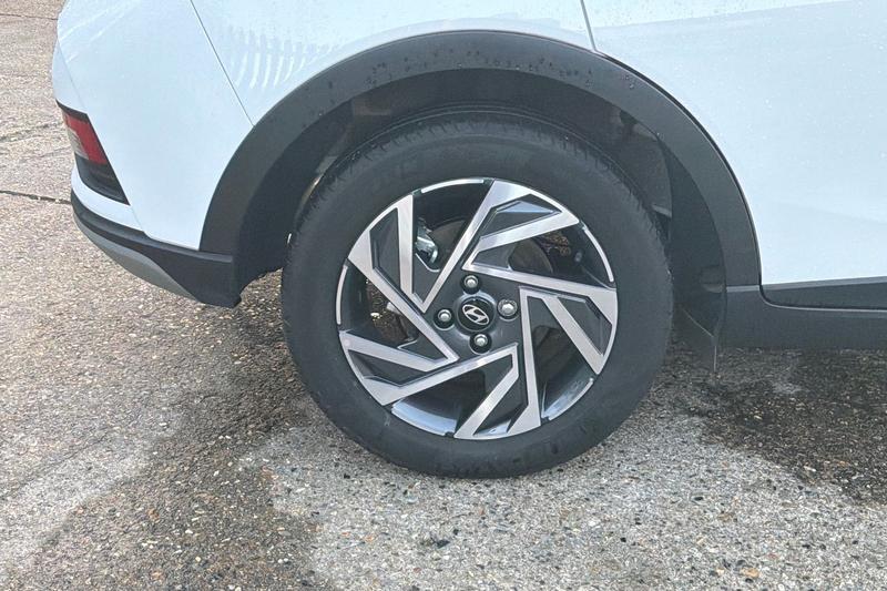 Used Hyundai BAYON 2024 for sale - 77082330: Photo 9