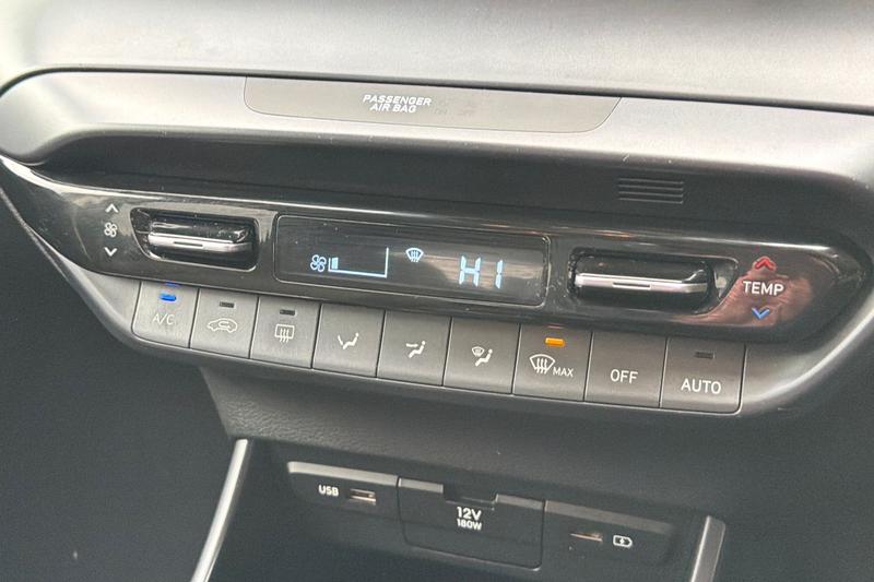 Used Hyundai i20 2022 for sale - 77367767: Photo 15