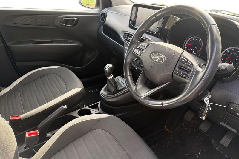 Used Hyundai i10 2023 for sale - 77653820: Photo 10