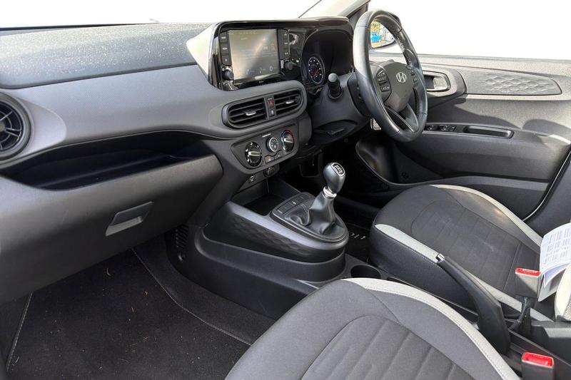 Used Hyundai i10 2023 for sale - 77653820: Photo 13