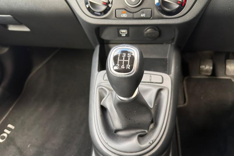 Used Hyundai i10 2023 for sale - 77653820: Photo 14