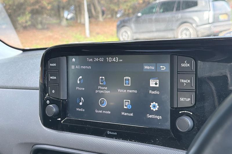 Used Hyundai i10 2023 for sale - 77653820: Photo 18