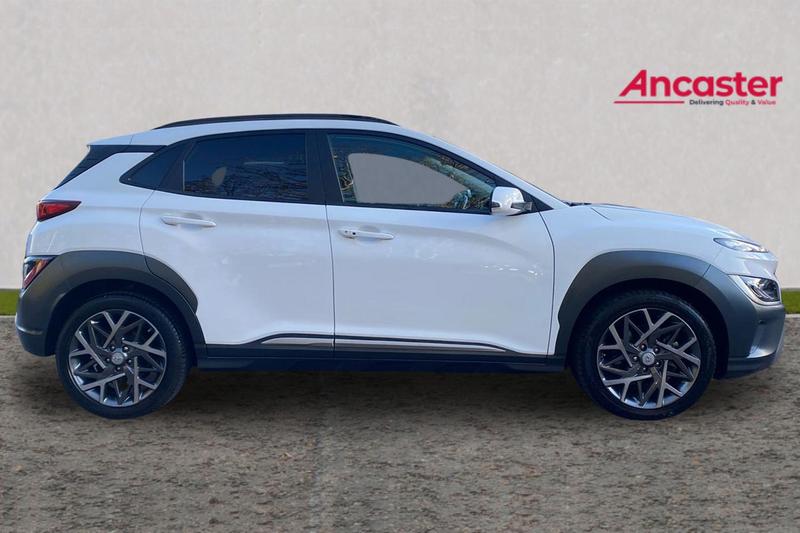 Used Hyundai KONA 2023 for sale - 76631411: Photo 2