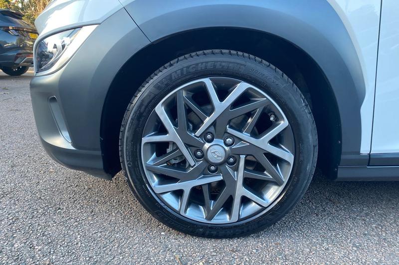 Used Hyundai KONA 2023 for sale - 76631411: Photo 9