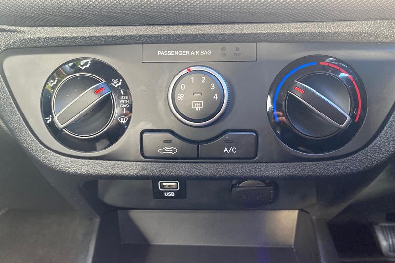 Used Hyundai i10 2023 for sale - 76344398: Photo 15