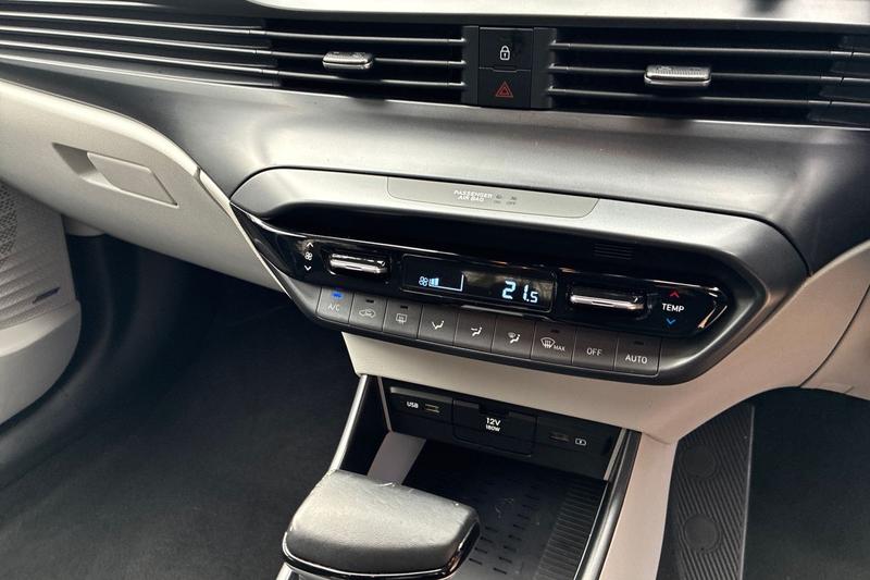 Used Hyundai i20 2023 for sale - 77326879: Photo 15