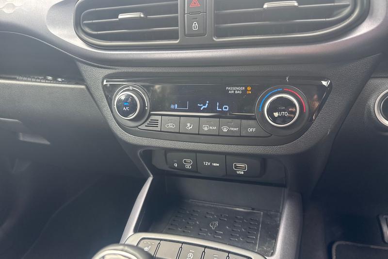 Used Hyundai i10 2024 for sale - 76146618: Photo 15
