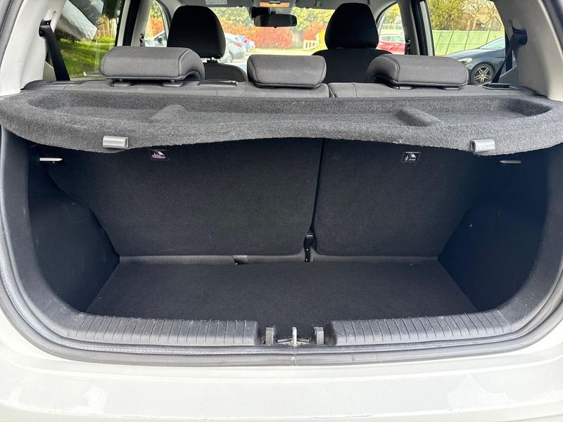 Used Hyundai i10 2020 for sale - 77989160: Photo 24