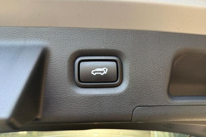 Used Hyundai Santa Fe 2021 for sale - 77048071: Photo 30