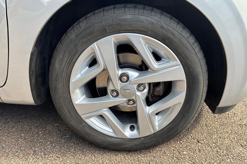 Used Hyundai i10 2021 for sale - 76382246: Photo 9