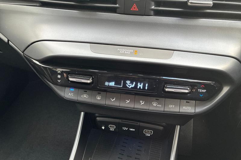 Used Hyundai i20 2023 for sale - 77665726: Photo 15