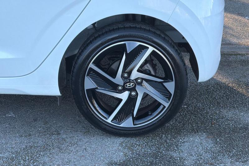 Used Hyundai i10 2023 for sale - 77659761: Photo 9