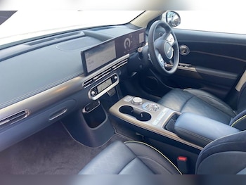 Used Genesis GV60 2024 for sale - 75880997: Photo