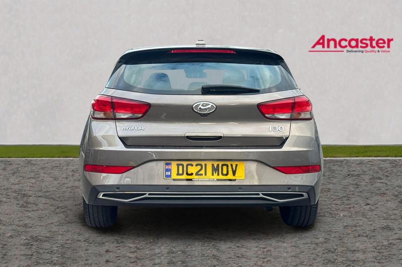 Used Hyundai i30 2021 for sale - 77848683: Photo 4