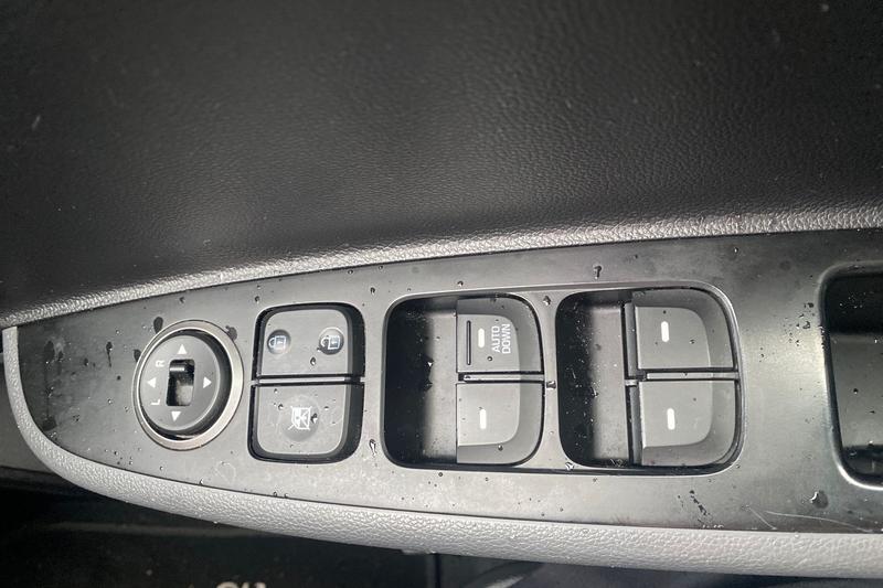 Used Hyundai i10 2018 for sale - 77529209: Photo 16