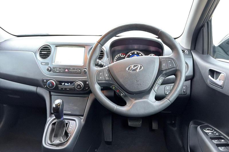 Used Hyundai i10 2019 for sale - 76519695: Photo 11