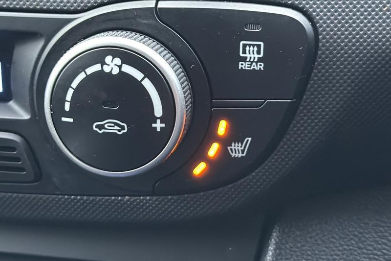 Used Hyundai i10 2019 for sale - 76519695: Photo 27