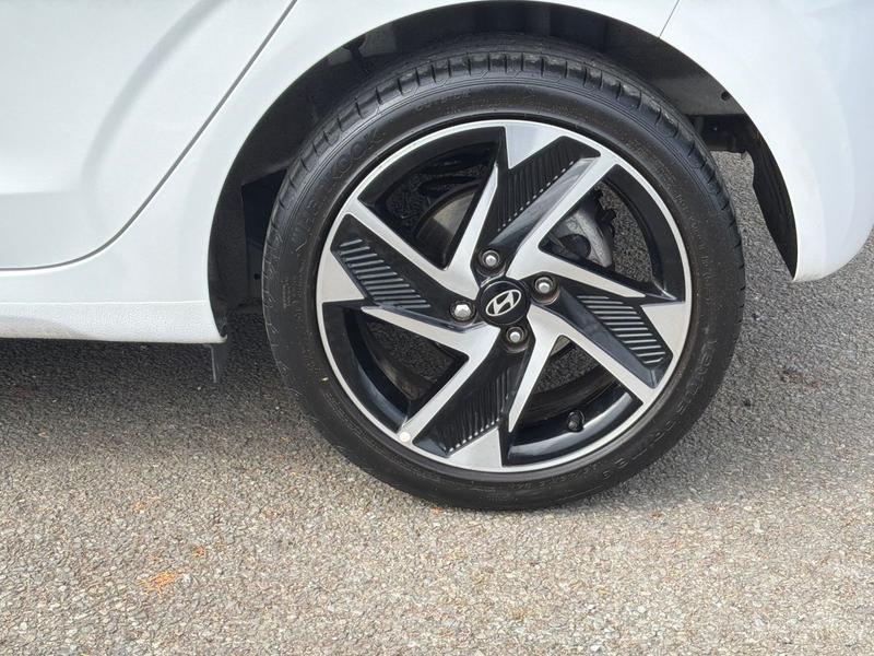 Used Hyundai i10 2023 for sale - 78067483: Photo 9