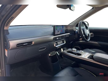 Used Genesis GV60 2025 for sale - 75897966: Photo