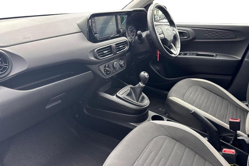 Used Hyundai i10 for sale - 76467662: Photo 13