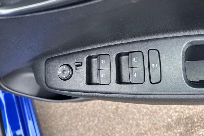 Used Hyundai i10 for sale - 76467662: Photo 16