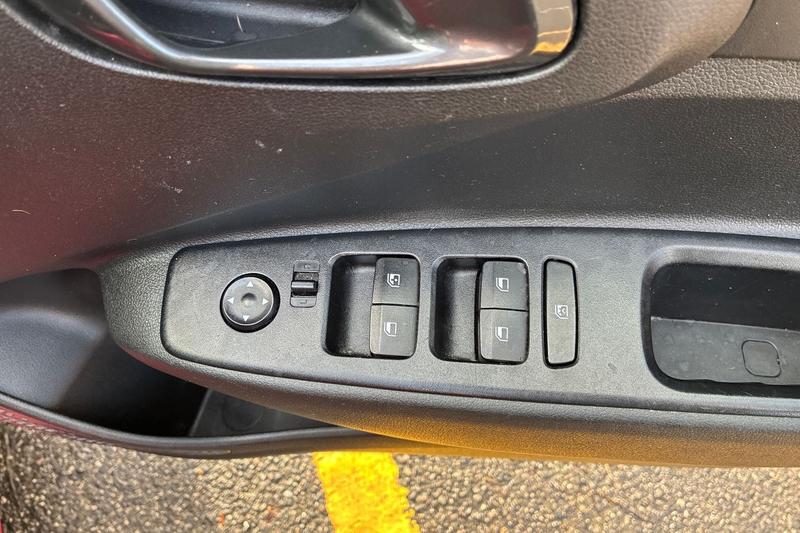 Used Hyundai i10 2022 for sale - 77435076: Photo 16