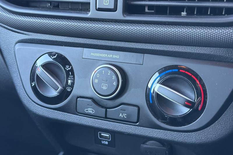 Used Hyundai i10 2022 for sale - 76710215: Photo 15