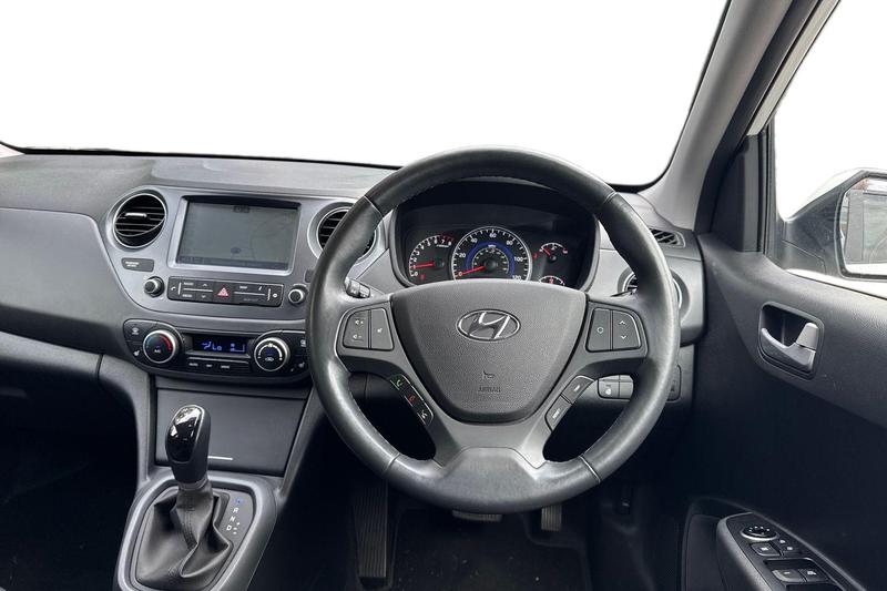 Used Hyundai i10 2019 for sale - 76172661: Photo 11