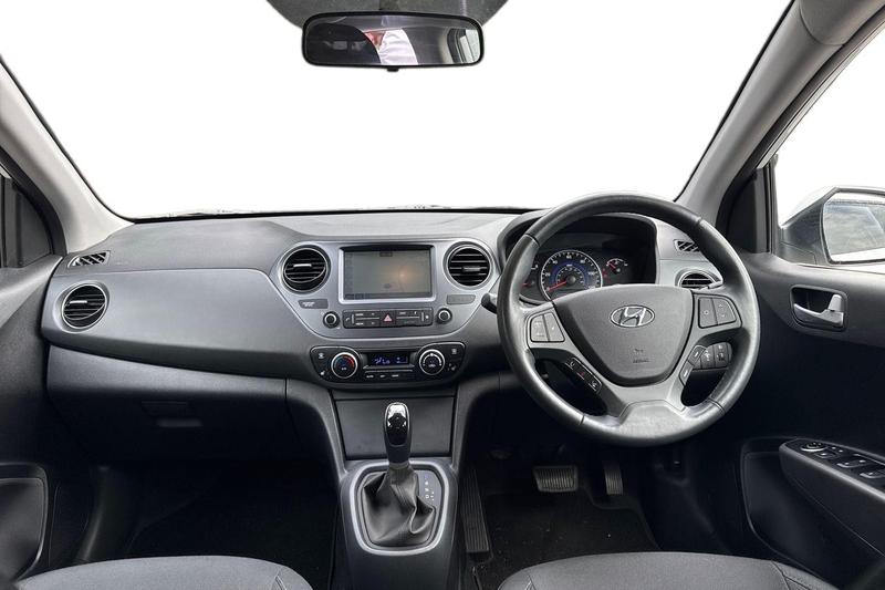 Used Hyundai i10 2019 for sale - 76172661: Photo 12