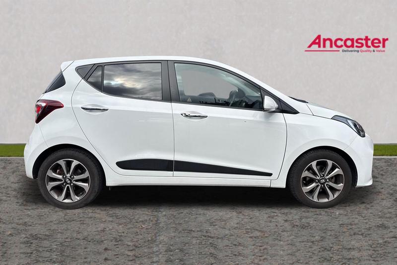 Used Hyundai i10 2019 for sale - 76172661: Photo 2