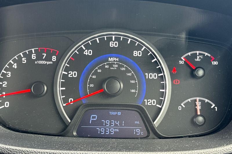 Used Hyundai i10 2019 for sale - 76172661: Photo 20