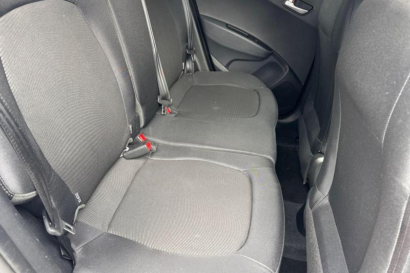 Used Hyundai i10 2019 for sale - 76172661: Photo 23