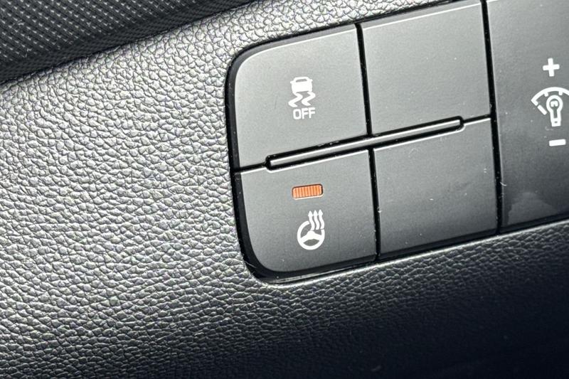 Used Hyundai i10 2019 for sale - 76172661: Photo 31