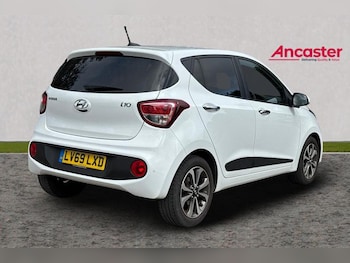 Used Hyundai i10 2019 for sale - 76172661: Photo 3