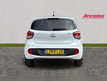 Used Hyundai i10 2019 for sale - 76172661: Photo 4