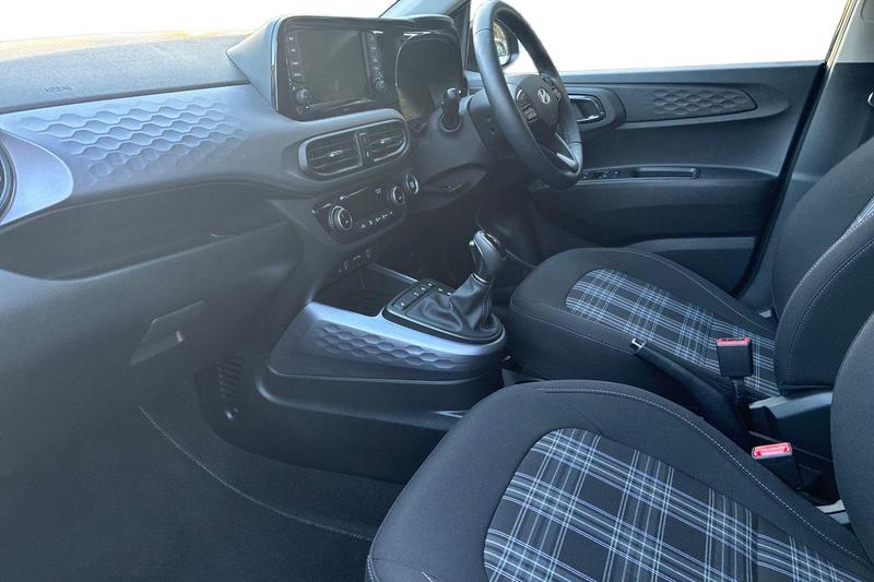 Used Hyundai i10 2024 for sale - 76458510: Photo 13