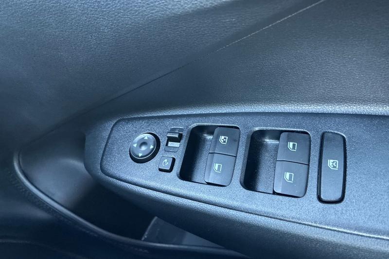 Used Hyundai i10 2024 for sale - 76458510: Photo 16