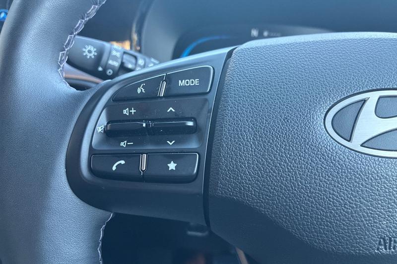 Used Hyundai i10 2024 for sale - 76458510: Photo 21