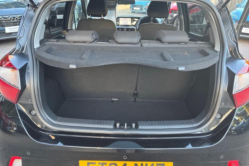 Used Hyundai i10 2024 for sale - 76458510: Photo 24