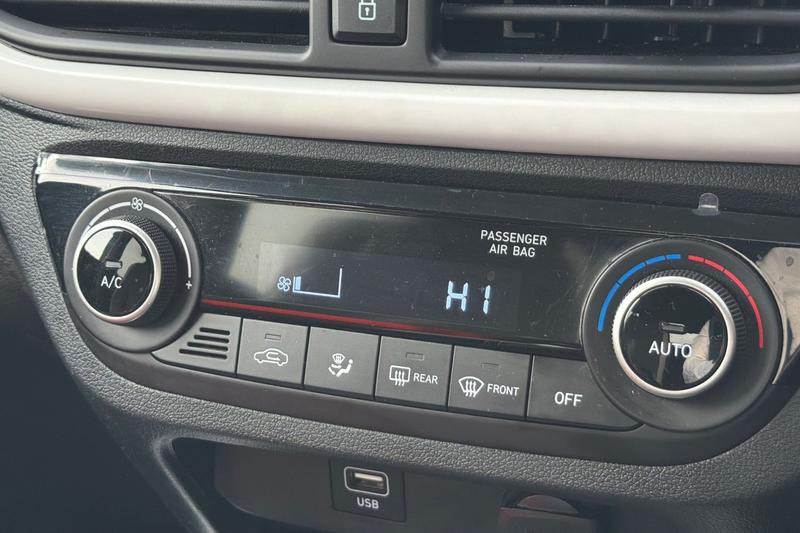 Used Hyundai i10 2022 for sale - 77025902: Photo 15