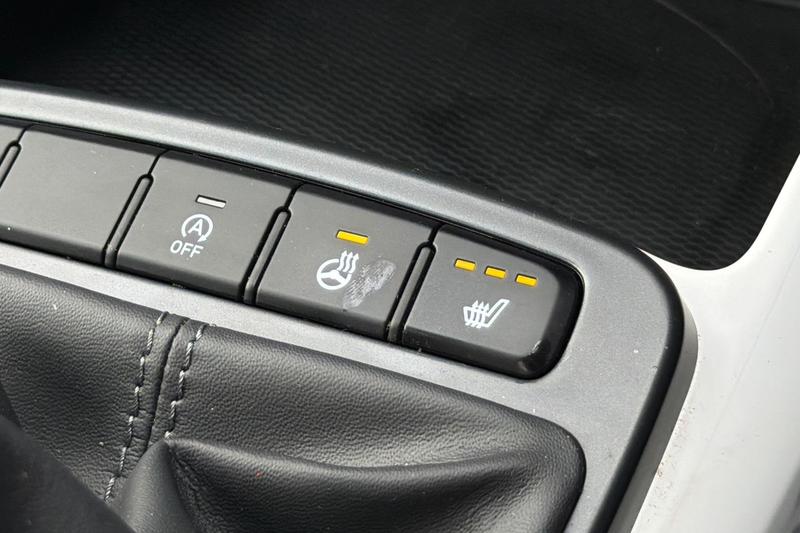 Used Hyundai i10 2022 for sale - 77025902: Photo 26