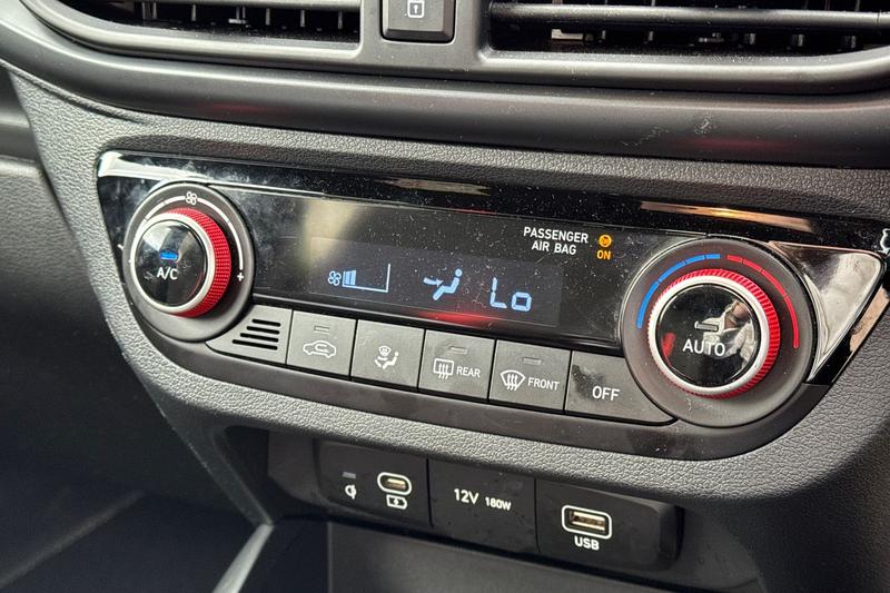 Used Hyundai i10 2023 for sale - 76038201: Photo 15