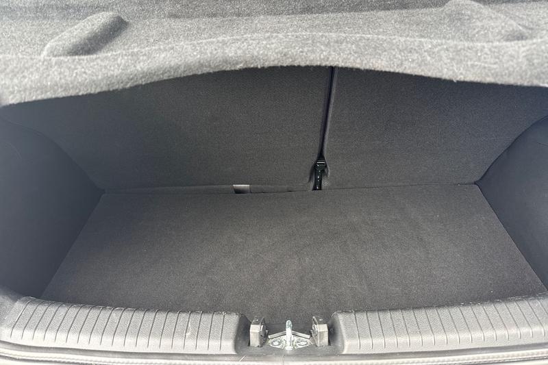Used Hyundai i10 2023 for sale - 76038201: Photo 24