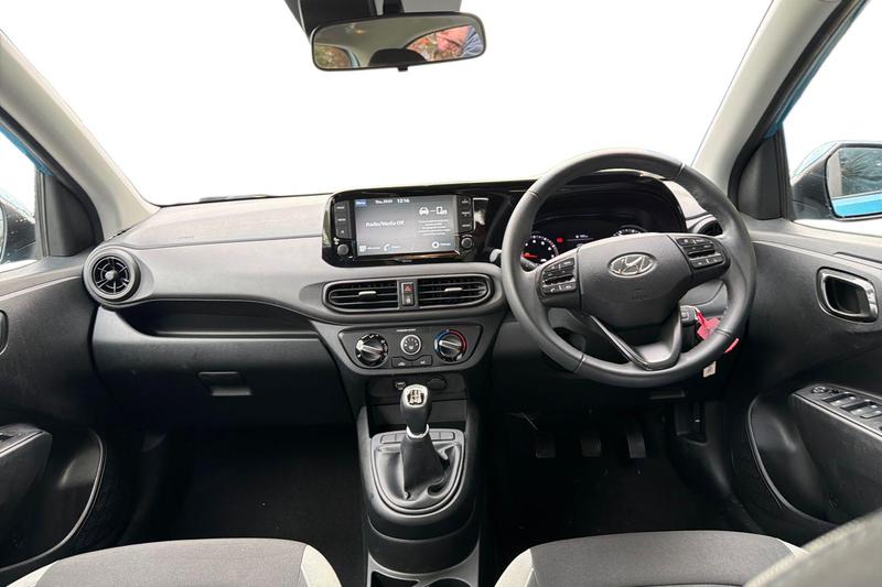 Used Hyundai i10 2020 for sale - 77367755: Photo 12