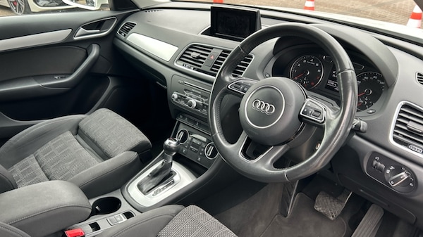 Used Audi Q3 2018 for sale - 76229192: Photo 6